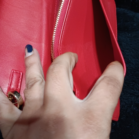 NWT Valentino Orlandi red textured crossbody - Picture 8 of 8